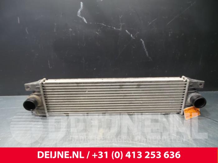 Gebruikte Intercooler Nissan Interstar (X70) 2.2 CDi 16V D.CAB Euro III Prijs € 24,20 Inclusief btw aangeboden door van Deijne Onderdelen Uden B.V.