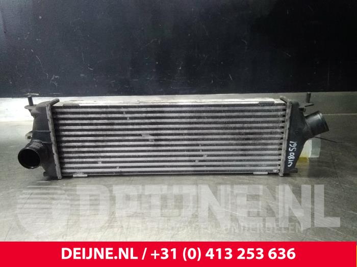 Gebruikte Intercooler Nissan Primastar 2.0 dCi 90 Prijs € 72,60 Inclusief btw aangeboden door van Deijne Onderdelen Uden B.V.
