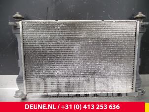 Gebruikte Radiateur Ford Transit 2.4 TDdi 16V 330L Prijs € 60,50 Inclusief btw aangeboden door van Deijne Onderdelen Uden B.V.