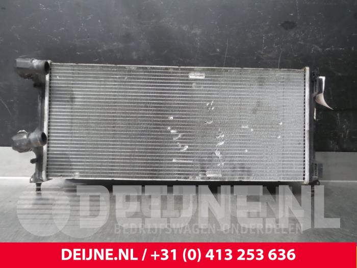 Gebruikte Radiateur Fiat Doblo Cargo (223) 1.9 JTD Multijet Prijs € 48,40 Inclusief btw aangeboden door van Deijne Onderdelen Uden B.V.