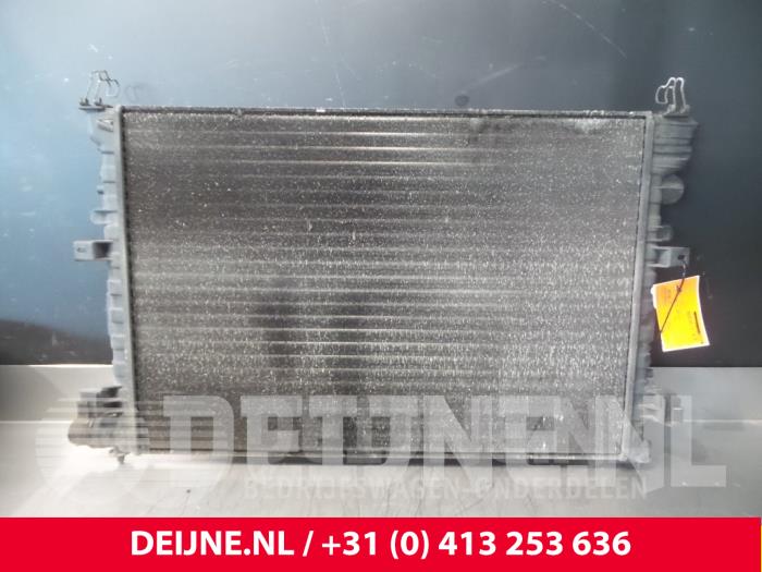 Gebruikte Radiateur Peugeot Expert (224) 1.9D Prijs € 48,40 Inclusief btw aangeboden door van Deijne Onderdelen Uden B.V.