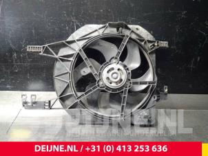 Renault Trafic Kühlgebläse O57568 foto 2