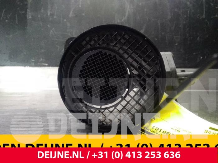 Hyundai H200 Air mass meter O57756