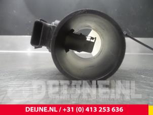 Nissan Kubistar Luftmassenmesser O57760 foto 2