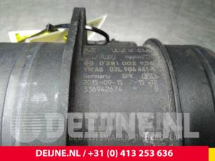 Volkswagen Transporter Airflow meter O57956 photo 4