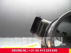 Nissan NV200 Luftmengenmesser O57996 foto 2