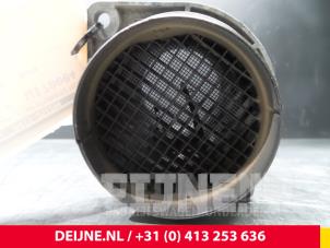 Nissan Interstar Luchthoeveelheidsmeter O58001 foto 2