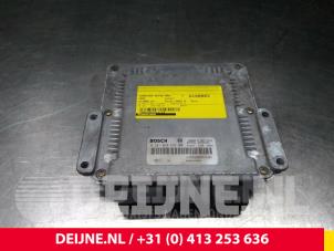 Opel Vivaro Engine management computer O58281 photo 2