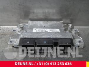 Renault Clio Engine management computer O58566 photo 2
