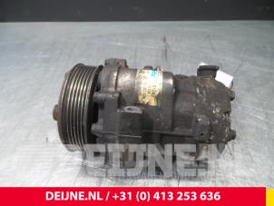 Opel Combo Air conditioning pump O58827 photo 3
