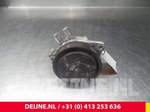 Toyota Hiace Water pump O59110 photo 2