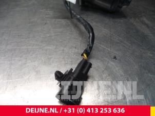 Hyundai H300 Front wiper motor O59482 photo 2