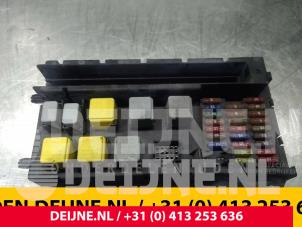 Mercedes Sprinter Zekeringkast O60242 foto 2