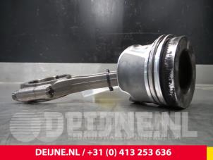 Gebruikte Zuiger Volkswagen Crafter 2.0 TDI 16V Prijs € 181,50 Inclusief btw aangeboden door van Deijne Onderdelen Uden B.V.