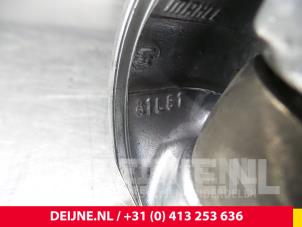 Volkswagen LT Zuiger O61692 foto 4
