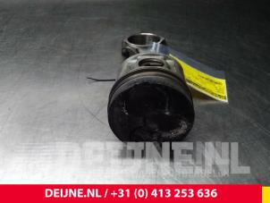 Hyundai H200 Piston O61772 photo 3