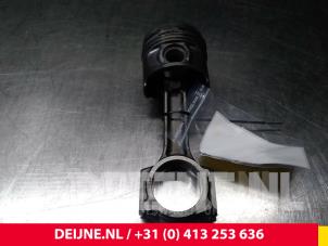 Gebruikte Zuiger Renault Kangoo Express (FW) 1.5 dCi 90 FAP Prijs € 121,00 Inclusief btw aangeboden door van Deijne Onderdelen Uden B.V.