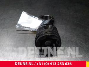 Renault Kangoo Kolben O61831 foto 3