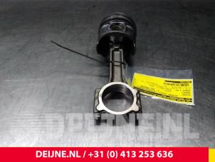 Gebruikte Zuiger Renault Kangoo Express (FW) 1.5 dCi 90 FAP Prijs € 121,00 Inclusief btw aangeboden door van Deijne Onderdelen Uden B.V.