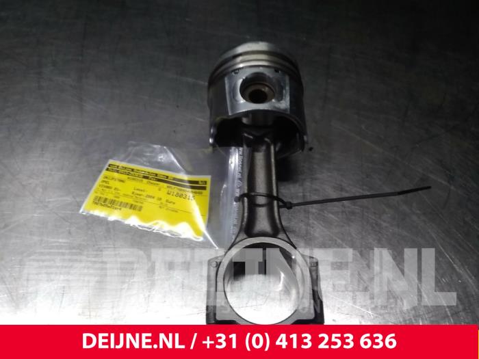 Drijfstang - Opel Vivaro