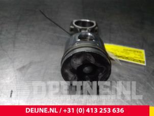 Opel Vivaro Pleuelstange O61990 foto 2
