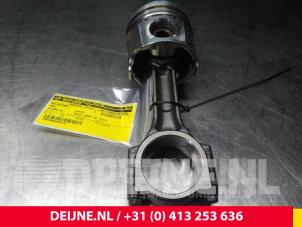 Opel Vivaro Pleuelstange O61990 foto 3