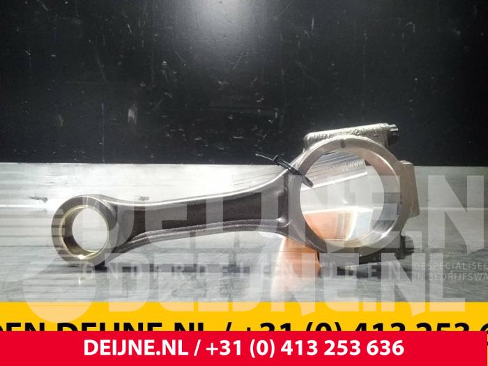 Volkswagen Crafter Pleuelstange O62057