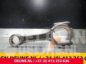 Gebruikte Drijfstang Volkswagen Crafter 2.0 TDI 16V Prijs € 84,70 Inclusief btw aangeboden door van Deijne Onderdelen Uden B.V.