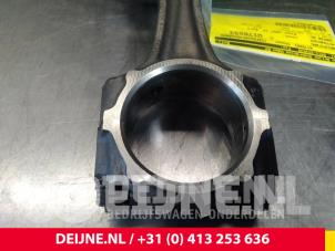 Mitsubishi Canter Connecting rod O62128 photo 2
