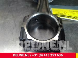 Mitsubishi Canter Pleuelstange O62130 foto 2