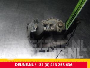 Mercedes Vito Exhaust throttle valve O62303 photo 2