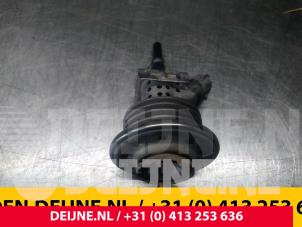 Gebruikte Adblue injector Mercedes Vito (447.6) 2.2 116 CDI 16V Prijs € 60,50 Inclusief btw aangeboden door van Deijne Onderdelen Uden B.V.