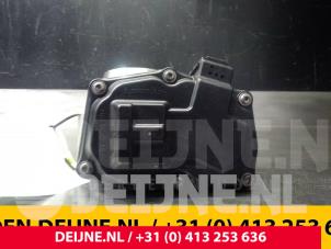 Ford Focus Gasklephuis O64140 foto 2