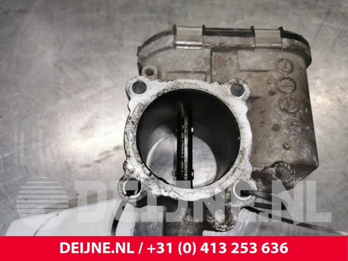 Gebruikte Gasklephuis Ford Transit 2.2 TDCi 16V Prijs € 30,25 Inclusief btw aangeboden door van Deijne Onderdelen Uden B.V.
