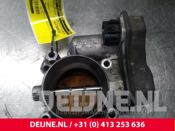 Opel Zafira Throttle body O64194