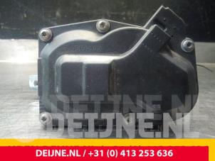 Gebruikte Gasklephuis Opel Corsa D 1.3 CDTi 16V ecoFLEX Prijs € 24,00 Margeregeling aangeboden door van Deijne Onderdelen Uden B.V.
