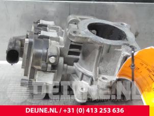 Fiat Doblo Drosselklappengehäuse O64380 foto 4