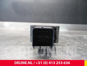 Opel Movano Glow plug relay O64758 photo 2