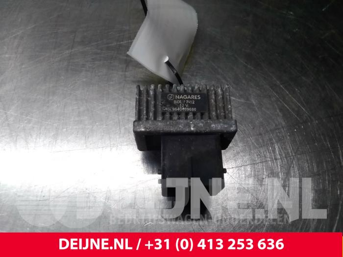 Peugeot Partner Voorgloei Relais O64798