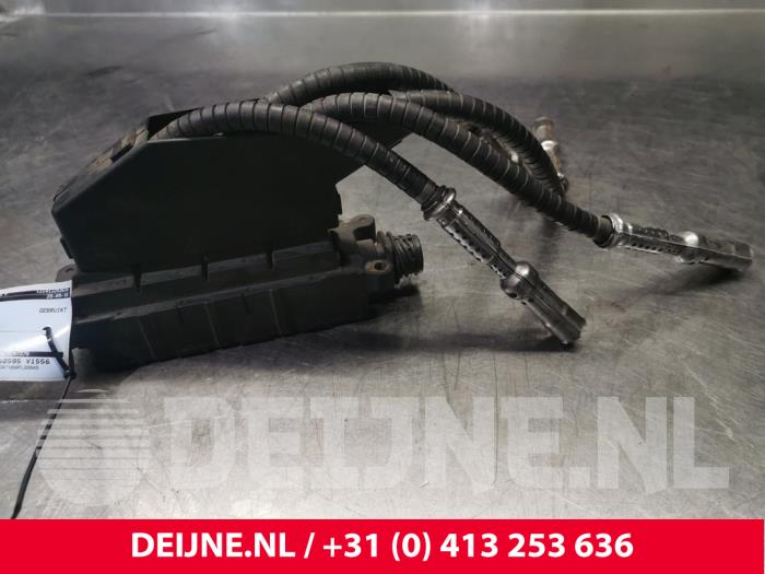 Gebruikte Bobine BMW 3 serie (E36/4) 316i Prijs € 25,00 Margeregeling aangeboden door van Deijne Onderdelen Uden B.V.