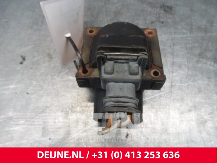 Gebruikte Bobine Renault Megane Scénic (JA) 2.0 RT Prijs € 10,00 Margeregeling aangeboden door van Deijne Onderdelen Uden B.V.