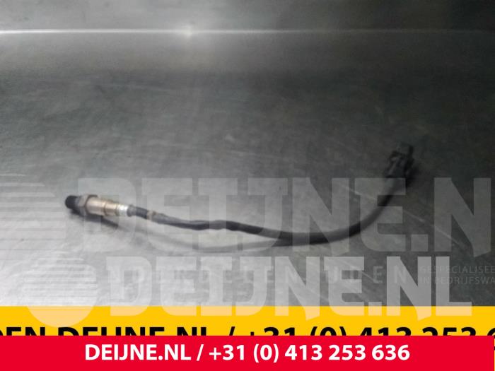 Gebruikte Lambda Sonde Opel Vivaro 2.5 CDTI 16V Prijs € 12,10 Inclusief btw aangeboden door van Deijne Onderdelen Uden B.V.