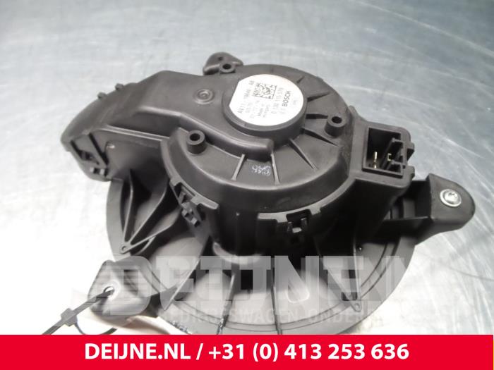 Ford Transit Courier Heating and ventilation fan motor O67195
