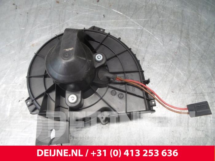 Opel Combo Heizung Belüftungsmotor O67258