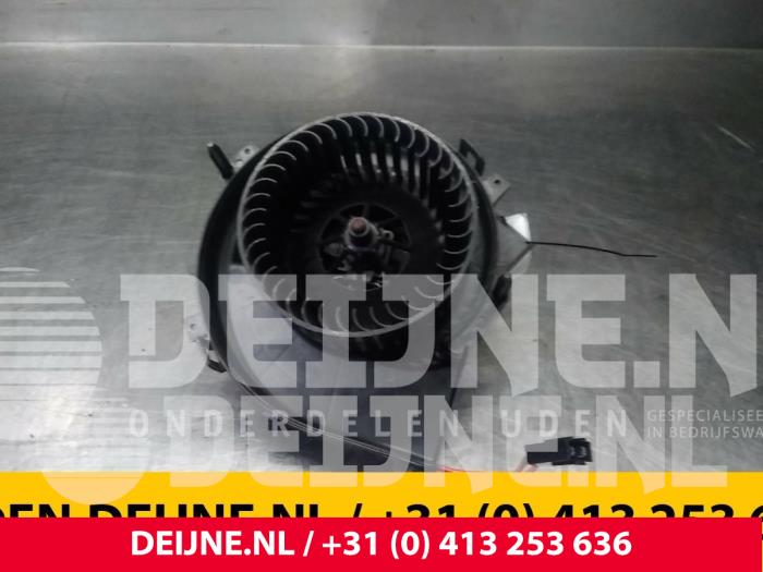 Opel Combo Kachel Ventilatiemotor O67259