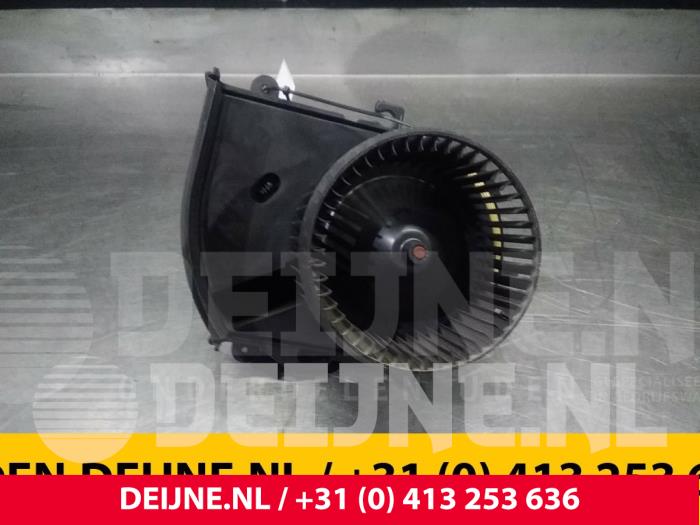 Peugeot Expert Heizung Belüftungsmotor O67401