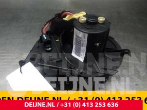 Peugeot Expert Heating and ventilation fan motor O67401 photo 2