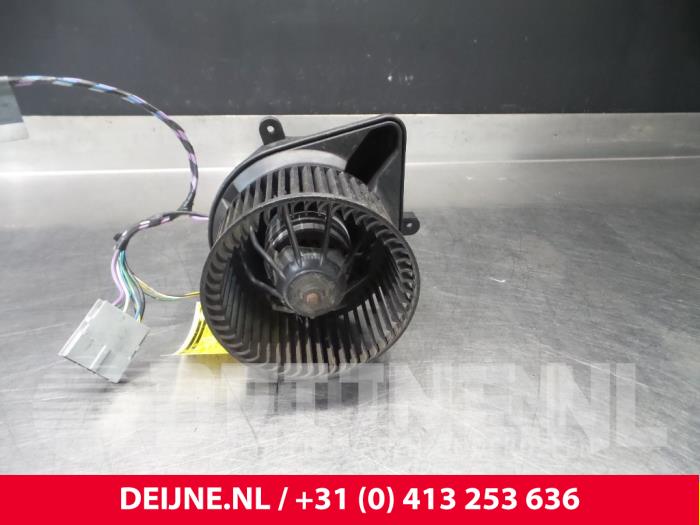Renault Master Heizung Belüftungsmotor O67426