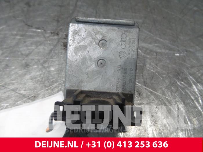 Volkswagen Transporter Kachel Weerstand O67549
