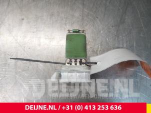Volkswagen Caddy Heater resistor O67575 photo 2